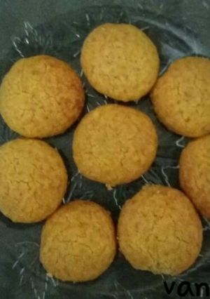 A picture of Eggless besan cookies.