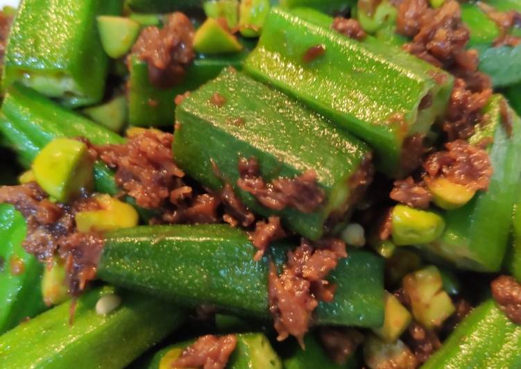 Recipe of Homemade Fried Ladies finger with Sambal petai