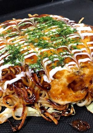 A picture of Hiroshima-style Okonomiyaki (Basic).