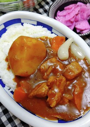 A picture of Quick and Easy Pressure Cooker Curry Rice.