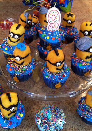 A picture of Despicable Me Cupcakes.
