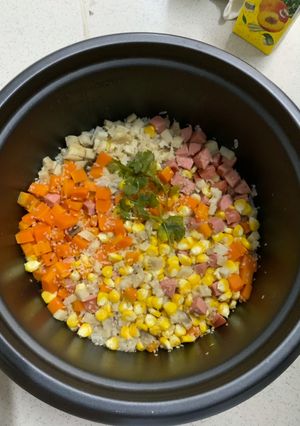 Hình của món Cơm lười bằng nồi cơm điện.