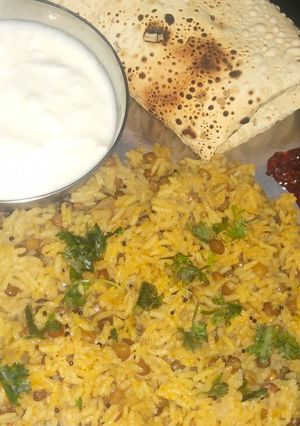 A picture of Whole Masoor khichdi.