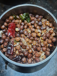 மசாலா சுண்டல்(masala sundal recipe in tamil) செய்முறை முக்கிய புகைப்படம்