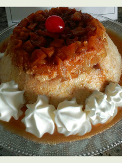 Una foto de Flan de huevo con manzana caramelizada