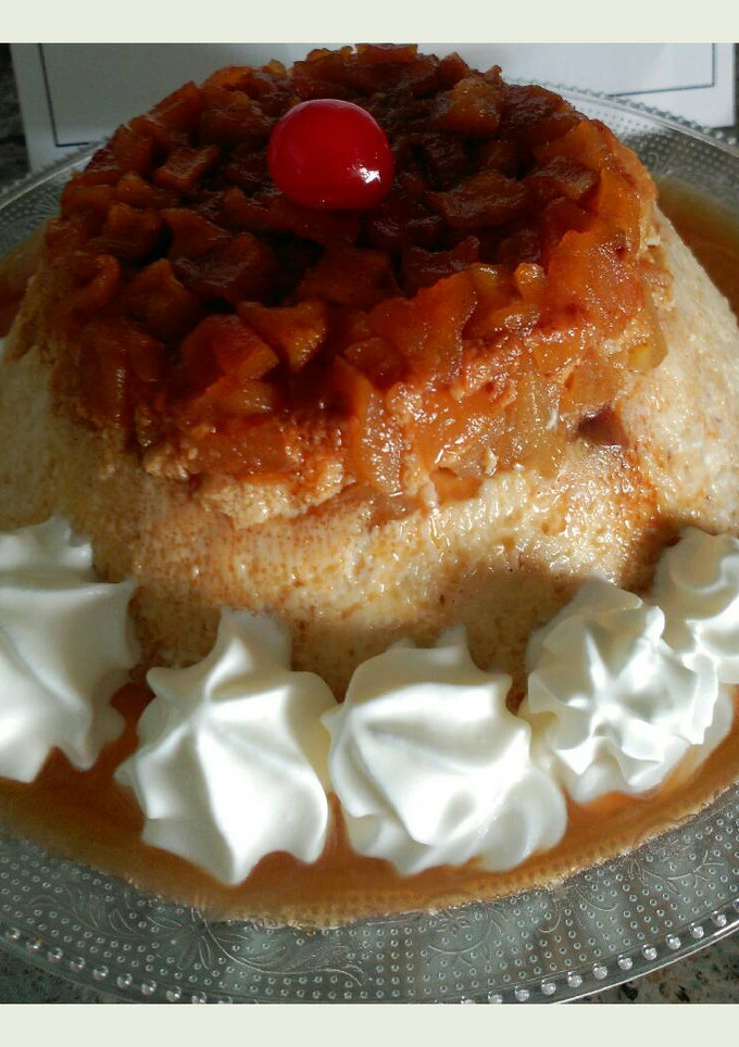 Una foto de Flan de huevo con manzana caramelizada