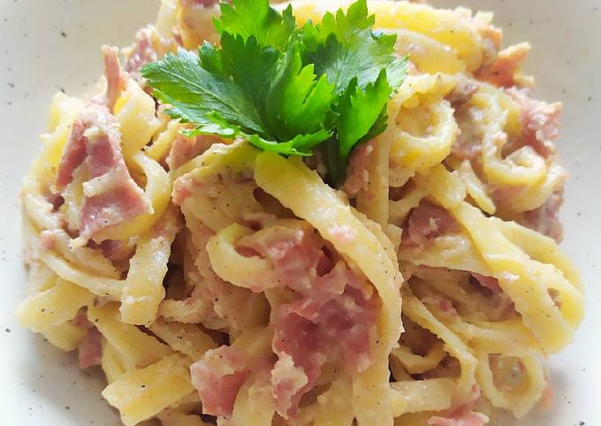 Fettuccine Carbonara