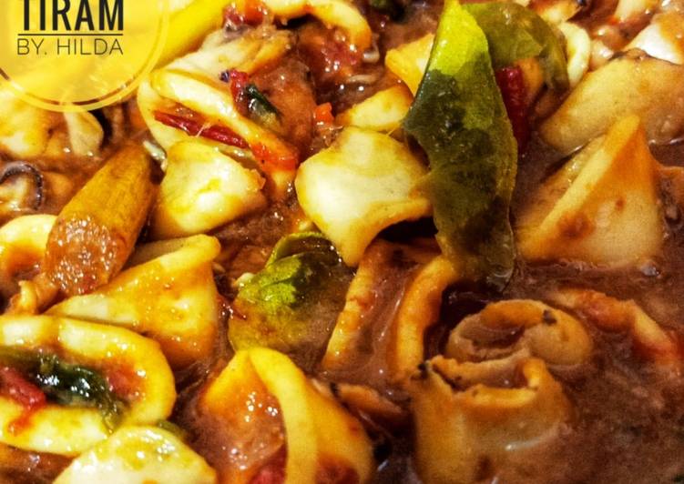 Langkah Mudah untuk Membuat Cumi saus tiram yang Lezat Sekali