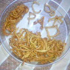 A picture of Hot & crispy snack.