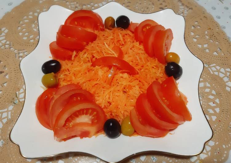 Comment Cuisiner Salade de carottes râpées et tomates 🍴