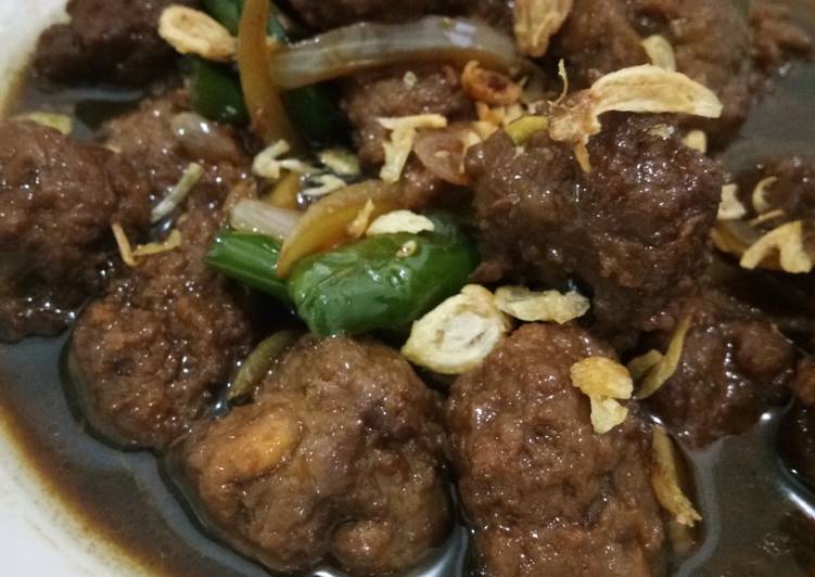 24.Bola bola daging kecap