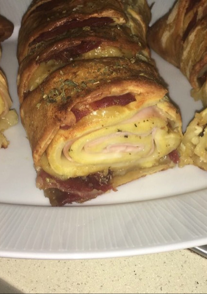 Una foto de Rollo Jamón York/Queso y Jamón Salado🌯