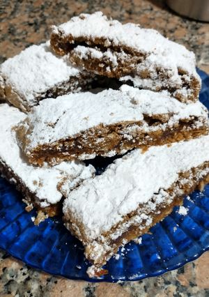 Una foto de Cuadrados rellenos de membrillo saludables