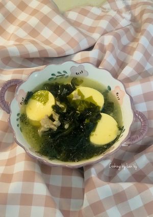 Hình của món Canh rong biển đậu hũ trứng thịt heo.
