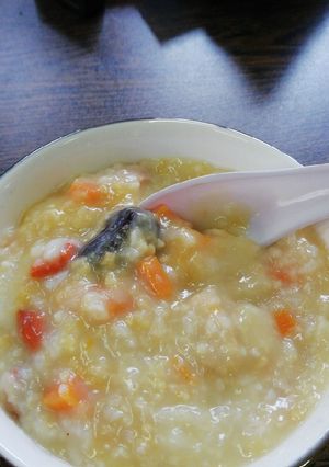 A picture of Healthy Oat Millet Porridge.