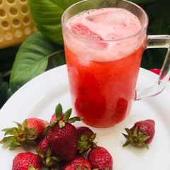 Strawberry juice A picture of Strawberry juice.
