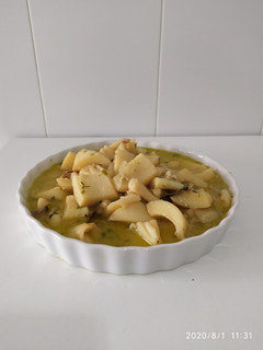 Una foto de Choco en salsa. Olla GM