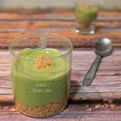 A picture of Avocado cheesecake.