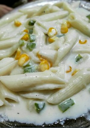 হোয়াইট সস ভেজ পাস্তা(White sauce veg pasta recipe in Bengali) রেসিপির প্রধান ছবি
