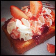 A picture of Fool Proof Strawberry Short Cake :).