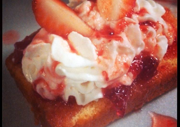 Simple Way to Prepare Quick Fool Proof Strawberry Short Cake :)