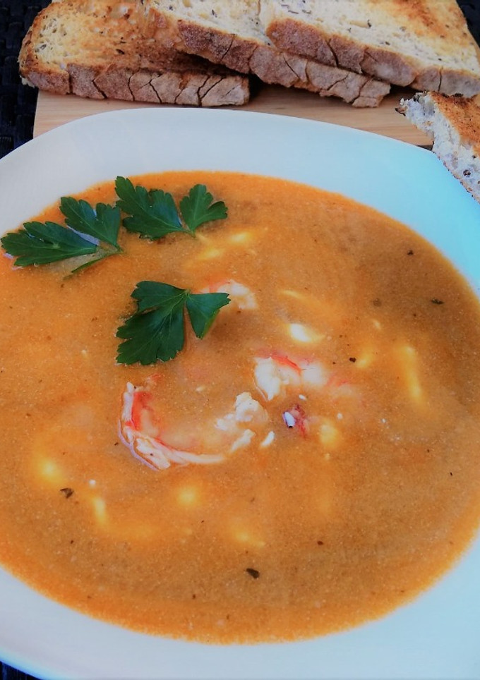 Una foto de Sopa o bisque de gambas