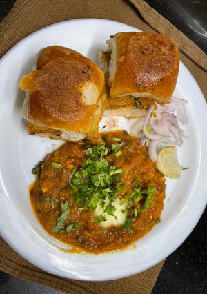 A picture of Pav Bhaji.
