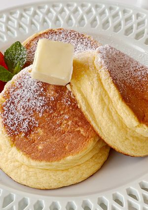 A picture of Fluffy Rice Flour Soufflé Pancakes.