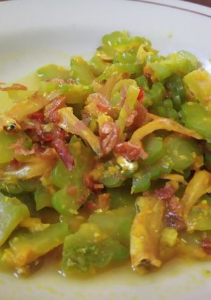 Foto resep Tumis Pare campur teri bumbu kuning