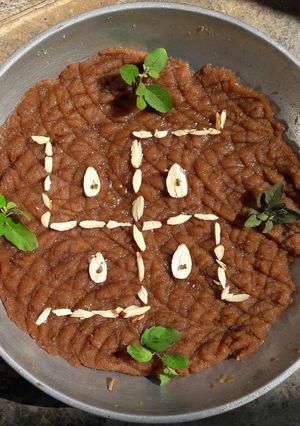 गेहूं आटा का हलवा (Gehu aate ka halwa recipe in hindi) रेसिपी मुख्य फोटो
