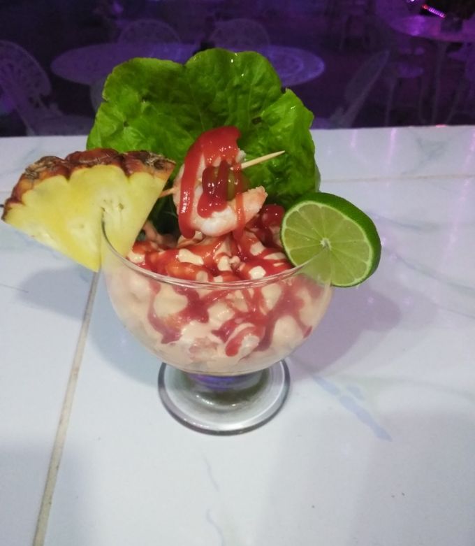 Una foto de Cóctel de Camarón a lo Cubano