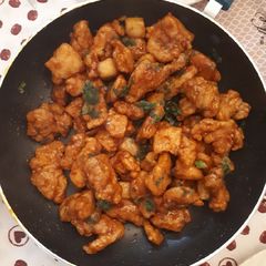 A picture of Sweet and sour chicken.
