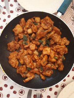 A picture of Sweet and sour chicken.