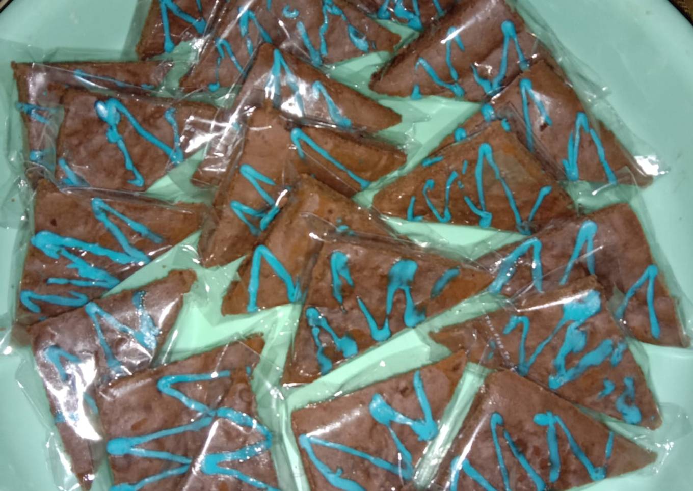 Cake coklat segitiga