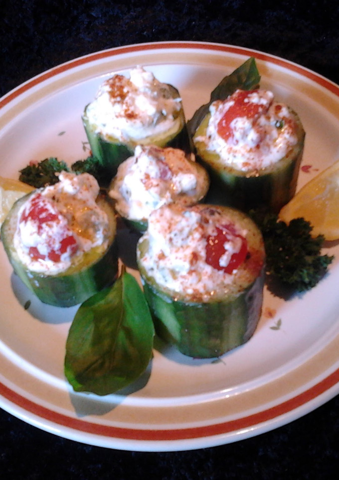 A picture of Amy's cucumber cups ..
