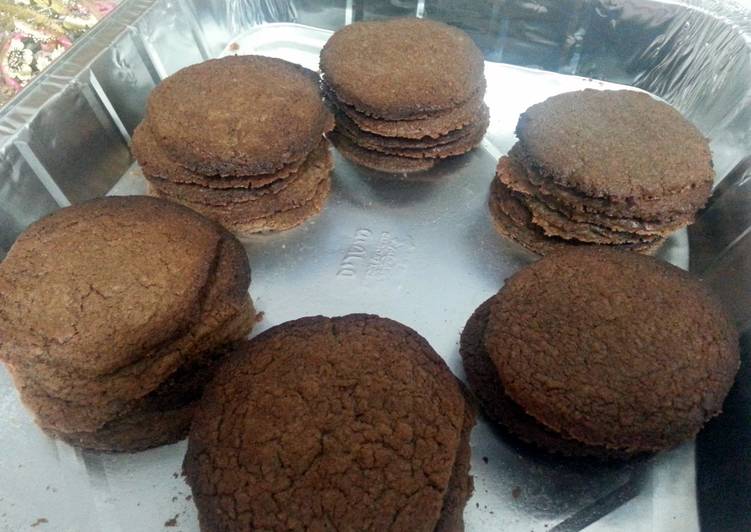 Easy Way to Prepare Appetizing Simply delicious chocolate spread cookies