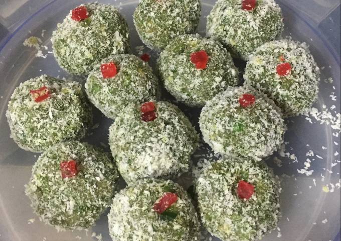 Recipe of Homemade Mutter ke laddu with desiccated coconut