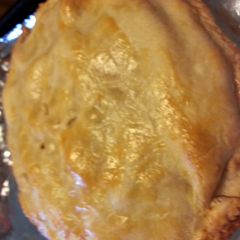 A picture of Cheaters Chicken Pie.