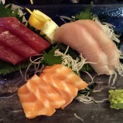 A picture of Sashimi.