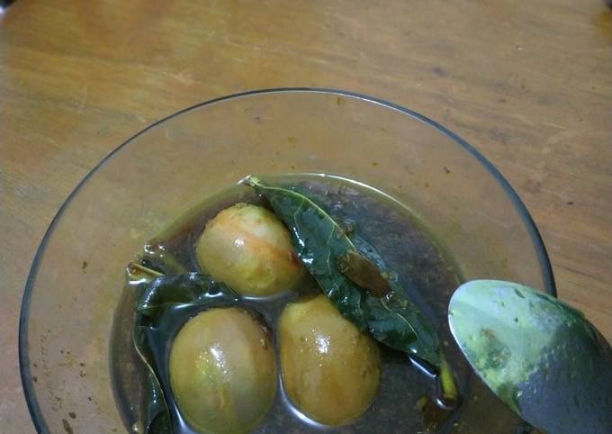 Semur telur ayam praktis, enak, dan sederhana