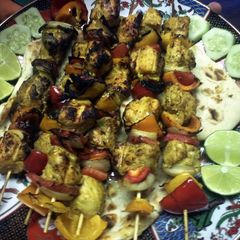 A picture of chicken kabab.