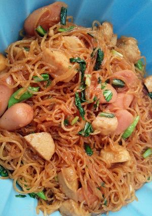 Foto resep Bihun Tumis/goreng sosis bakso