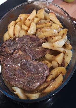 Φωτογραφία της συνταγής Χοιρινές μπριζόλες με μπύρα στο φούρνο