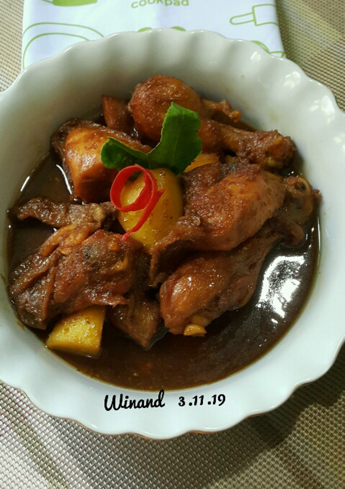 Foto resep Semur Ayam & Kentang