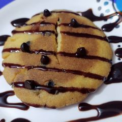 A picture of Chocolate chip cookie🍪🍪🍪🍪.
