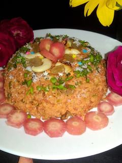 गाजर हलवा (gajar halwa recipe in Hindi) रेसिपी मुख्य फोटो