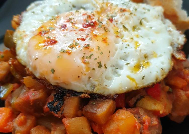 Pisto de verduras con huevo