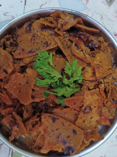 મસાલા રોટલી (Masala Rotli Recipe In Gujarati) રેસીપી મુખ્ય ફોટો