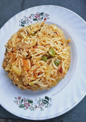 ન્યુટ્રિલા સોયા વડી રાઈસ (Nutrela Soya Vadi Rice Recipe In Gujarati) રેસીપી મુખ્ય ફોટો