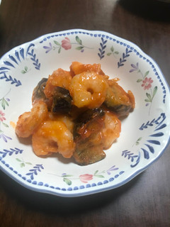 A picture of Chilli sauce shrimp.